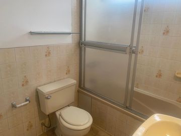 Vendo departamento frente a parque en excelente zona residencial, Av. Del Pinar 480, Chacarilla San Borja