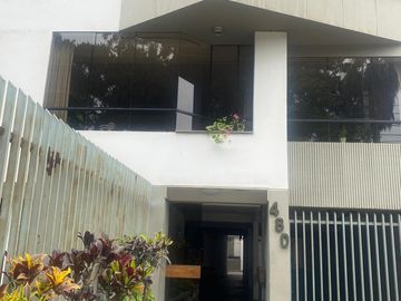 Vendo departamento frente a parque en excelente zona residencial, Av. Del Pinar 480, Chacarilla San Borja