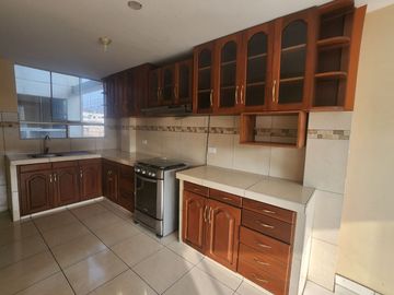 VENTA DEPARTAMENTO - COMAS (URB. BELLO HORIZONTE)