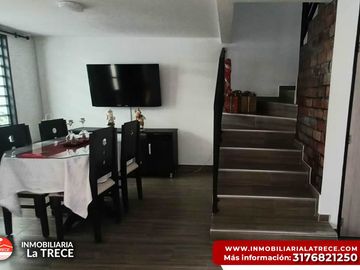 Se vende casa moderna 2 pisos en el barrio Aures ,  Buga-valle