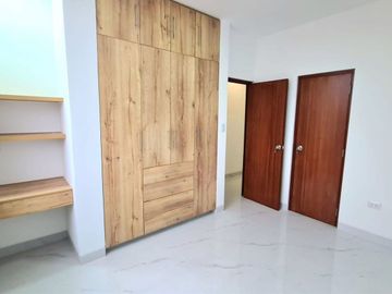 HERMOSA CASA DE ESTRENO EN VENTA - URB. BOULEVARD PARK PLAZA - PIURA