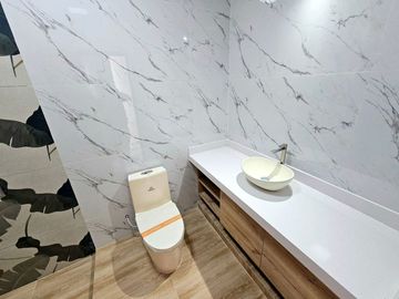 HERMOSA CASA DE ESTRENO EN VENTA - URB. BOULEVARD PARK PLAZA - PIURA