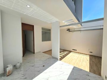 HERMOSA CASA DE ESTRENO EN VENTA - URB. BOULEVARD PARK PLAZA - PIURA