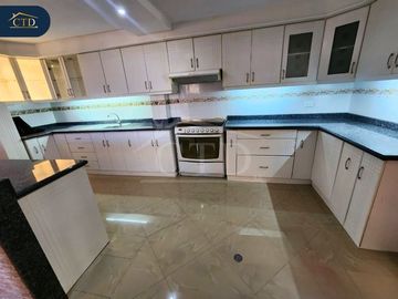 Vendo Casa en Conjunto con ampliación Sector Solca