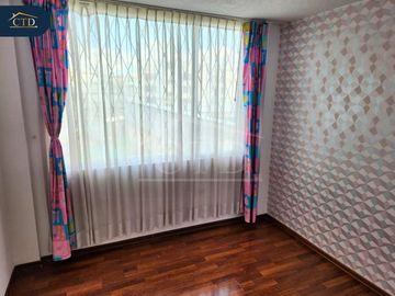 Vendo Casa en Conjunto con ampliación Sector Solca
