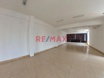 Oficina Comercial En San Cesar, La Molina