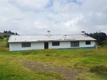 SE VENDE DE OPORTUNIDAD HERMOSA HACIENDA AGRICOLA 678 HAS. LATACUNGA – COTOPAXI – ECUADOR