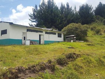 SE VENDE DE OPORTUNIDAD HERMOSA HACIENDA AGRICOLA 678 HAS. LATACUNGA – COTOPAXI – ECUADOR