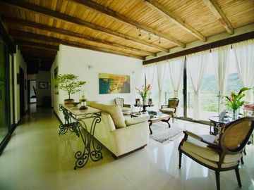 VENTA DE HERMOSA CASA CAMPESTRE EN DAPA ID 777