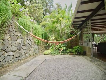 VENTA DE HERMOSA CASA CAMPESTRE EN DAPA ID 777