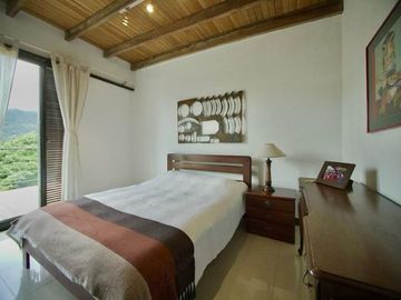 VENTA DE HERMOSA CASA CAMPESTRE EN DAPA ID 777