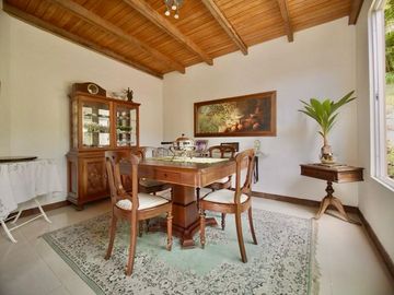 VENTA DE HERMOSA CASA CAMPESTRE EN DAPA ID 777