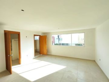 Casa 2 plantas en venta con Roof Garden en San Juan del Rio