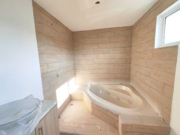 Casa 2 plantas en venta con Roof Garden en San Juan del Rio