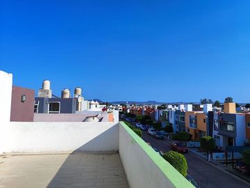 Casa 2 plantas en venta con Roof Garden en San Juan del Rio