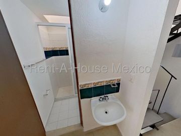 CASA EN VENTA EN COL. JOYAS DE CUAUTITLÁN, EDO. MÉX.