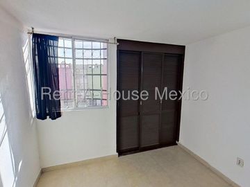 CASA EN VENTA EN COL. JOYAS DE CUAUTITLÁN, EDO. MÉX.