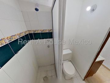 CASA EN VENTA EN COL. JOYAS DE CUAUTITLÁN, EDO. MÉX.