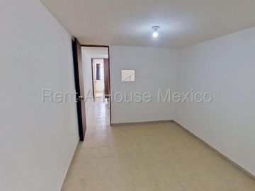 CASA EN VENTA EN COL. JOYAS DE CUAUTITLÁN, EDO. MÉX.