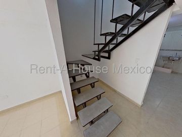 CASA EN VENTA EN COL. JOYAS DE CUAUTITLÁN, EDO. MÉX.