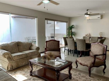 HERMOSA CASA EN VENTA EXCELENTE OPORTUNIDAD