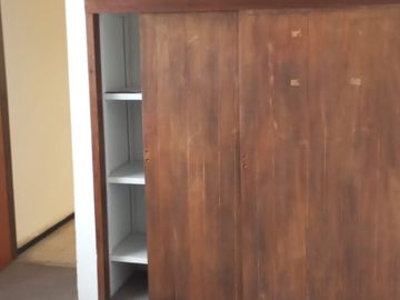 Se vende casa 9 recámaras, excelente ubicación, Col. La Paz, a 10 minutos de la UPAEP, ideal para Inversionistas. para renta recamaras con servicios