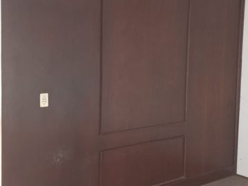 Se vende casa 9 recámaras, excelente ubicación, Col. La Paz, a 10 minutos de la UPAEP, ideal para Inversionistas. para renta recamaras con servicios