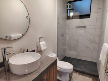 DEPARTAMENTO EN VENTA EN VISTA AZUL, CORREGIDORA 3 RECS, 2 BAÑOS, VISTA ESPECTACULAR