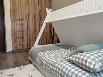DEPARTAMENTO EN VENTA EN VISTA AZUL, CORREGIDORA 3 RECS, 2 BAÑOS, VISTA ESPECTACULAR