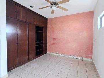 SE VENDE CASA EN FRACCIONAMIENTO RESIDENCIAL LA HACIENDA