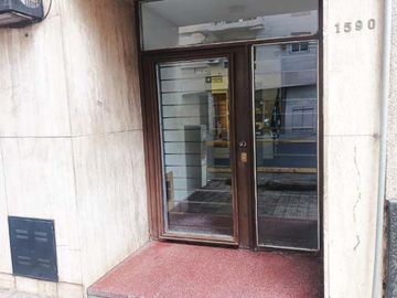 MONOAMBIENTE EN VENTA – 8vo piso, ubicación estratégica en Rosario