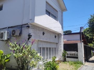 VENTA PH 5 AMBIENTES CON COCHERA - CASTELAR
