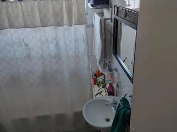 VENTA PH 5 AMBIENTES CON COCHERA - CASTELAR