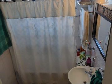 VENTA PH 5 AMBIENTES CON COCHERA - CASTELAR