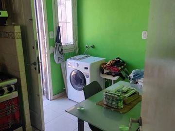 VENTA PH 5 AMBIENTES CON COCHERA - CASTELAR