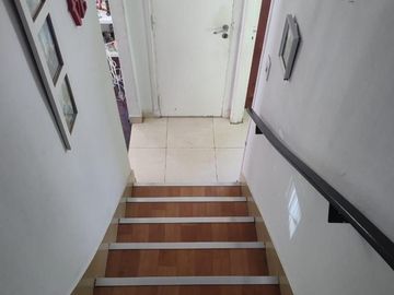 VENTA PH 5 AMBIENTES CON COCHERA - CASTELAR