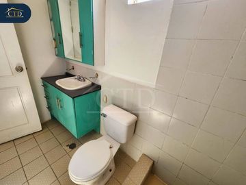 Vendo casa en conjunto, Sector Llano Grande, Norte de Quito