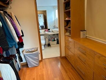 SE VENDE EXCELENTE CASA UBICADA EN SAN NICOLÁS TOTOLAPAN EN LA ALCALDÍA MAGDALENA CONTRERAS