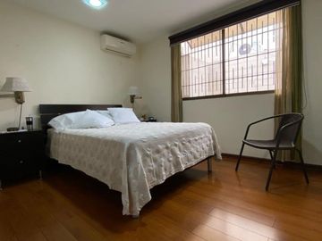 Venta casa San Eduardo via a la costa cerca del consulado EEUU