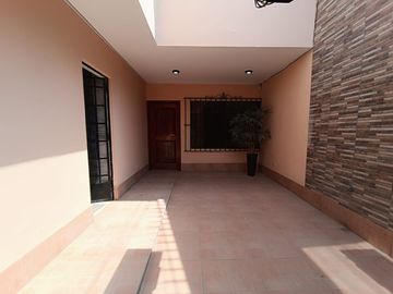 VENDO CASA EN CARABAYLLO URB SANTO DOMINGO II ETAPA