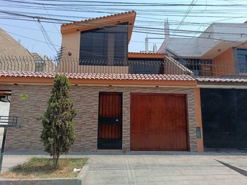 VENDO CASA EN CARABAYLLO URB SANTO DOMINGO II ETAPA