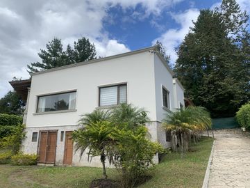 RESIDENCIA DE LUJO CON JARDIN DE UN NIVEL EN VENTA COAPEXPAN XALAPA