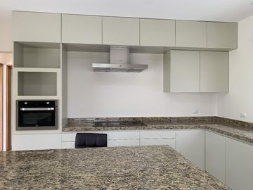 RESIDENCIA DE LUJO CON JARDIN DE UN NIVEL EN VENTA COAPEXPAN XALAPA