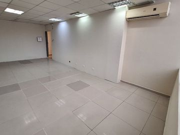 OCACIÓN LOCAL COMERCIAL - ZONA EL TRIGAL