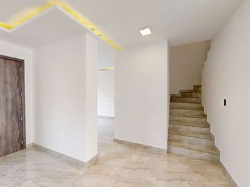 En Venta Casa Lista Por Estrenar Con 4 Habitaciones en Urb Mallorca, Via Salitre.