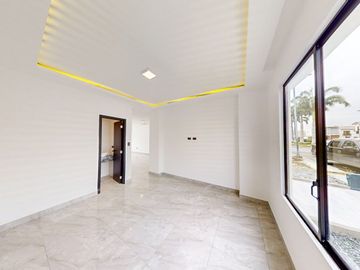 En Venta Casa Lista Por Estrenar Con 4 Habitaciones en Urb Mallorca, Via Salitre.