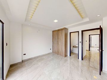 En Venta Casa Lista Por Estrenar Con 4 Habitaciones en Urb Mallorca, Via Salitre.
