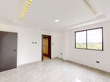 En Venta Casa Lista Por Estrenar Con 4 Habitaciones en Urb Mallorca, Via Salitre.