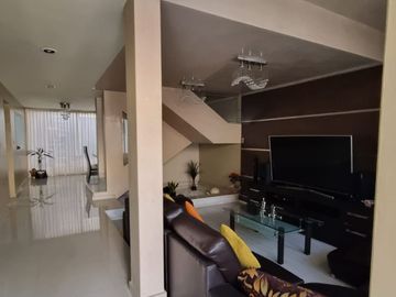 MODERNA CASA EN VENTA EN JARDINES DEL SUR, XOCHIMILCO