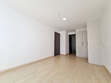 SUITE EN VENTA - SECTOR LA PRADERA - 9 OCTUBRE - PARQUE LA CAROLINA - CENTROS COMERCIALES